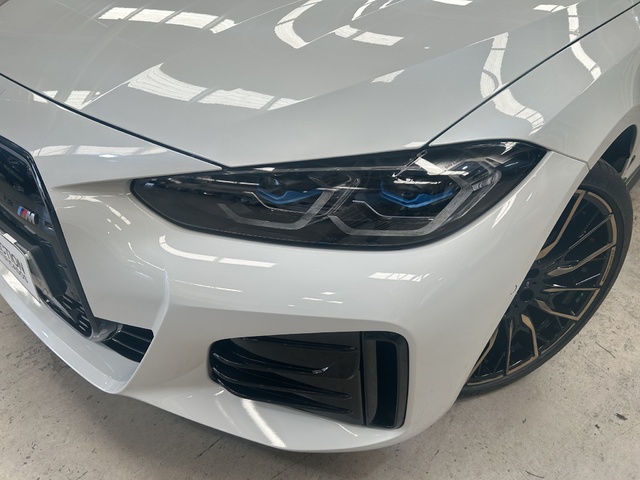 BMW i4 M50 color Blanco. Año 2023. 400KW(544CV). Eléctrico. En concesionario FINESTRAT Automoviles Fersan, S.A. de Alicante