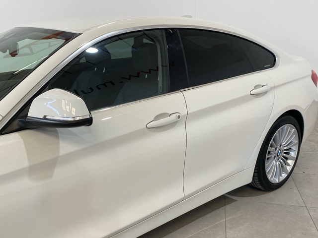 BMW Serie 4 420i Gran Coupe color Blanco. Año 2018. 135KW(184CV). Gasolina. En concesionario Burgocar (Bmw y Mini) de Burgos