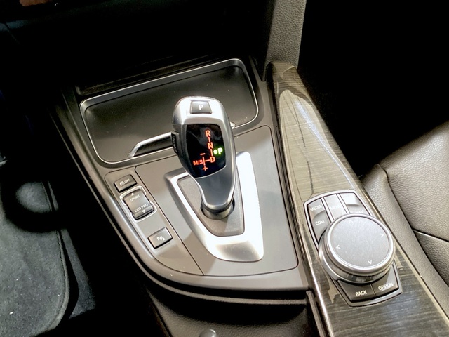BMW Serie 4 420i Gran Coupe color Blanco. Año 2018. 135KW(184CV). Gasolina. En concesionario Burgocar (Bmw y Mini) de Burgos