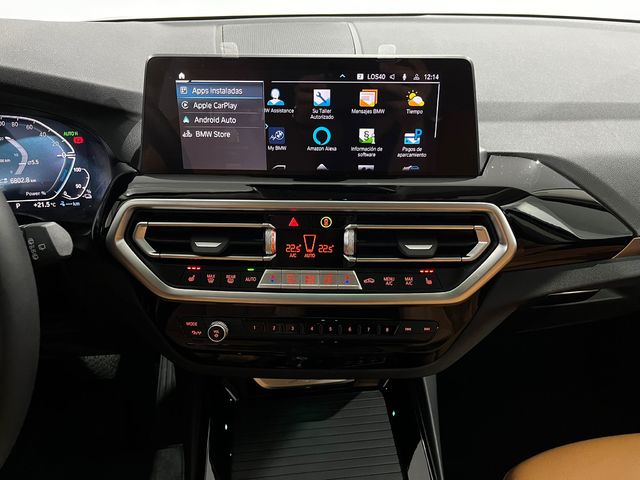 BMW X3 xDrive30e color Gris. Año 2023. 215KW(292CV). Híbrido Electro/Gasolina. En concesionario Unicars Ponent de Lleida