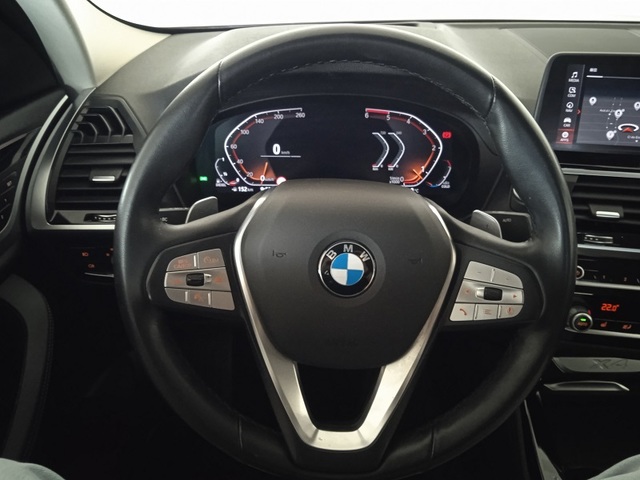 BMW X4 xDrive30d color Rojo. Año 2021. 210KW(286CV). Diésel. En concesionario ALBAMOCION CIUDAD REAL  de Ciudad Real