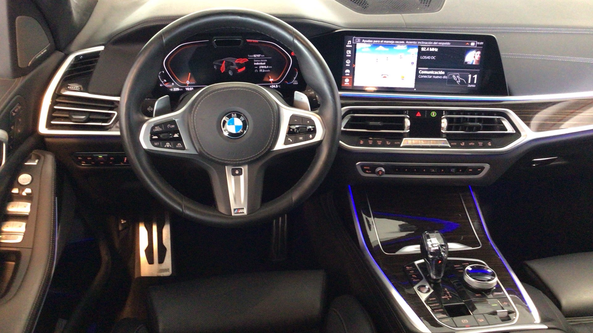 BMW X7 xDrive40i color Gris. Año 2019. 250KW(340CV). Gasolina. En concesionario BYmyCAR Madrid - Alcalá de Madrid