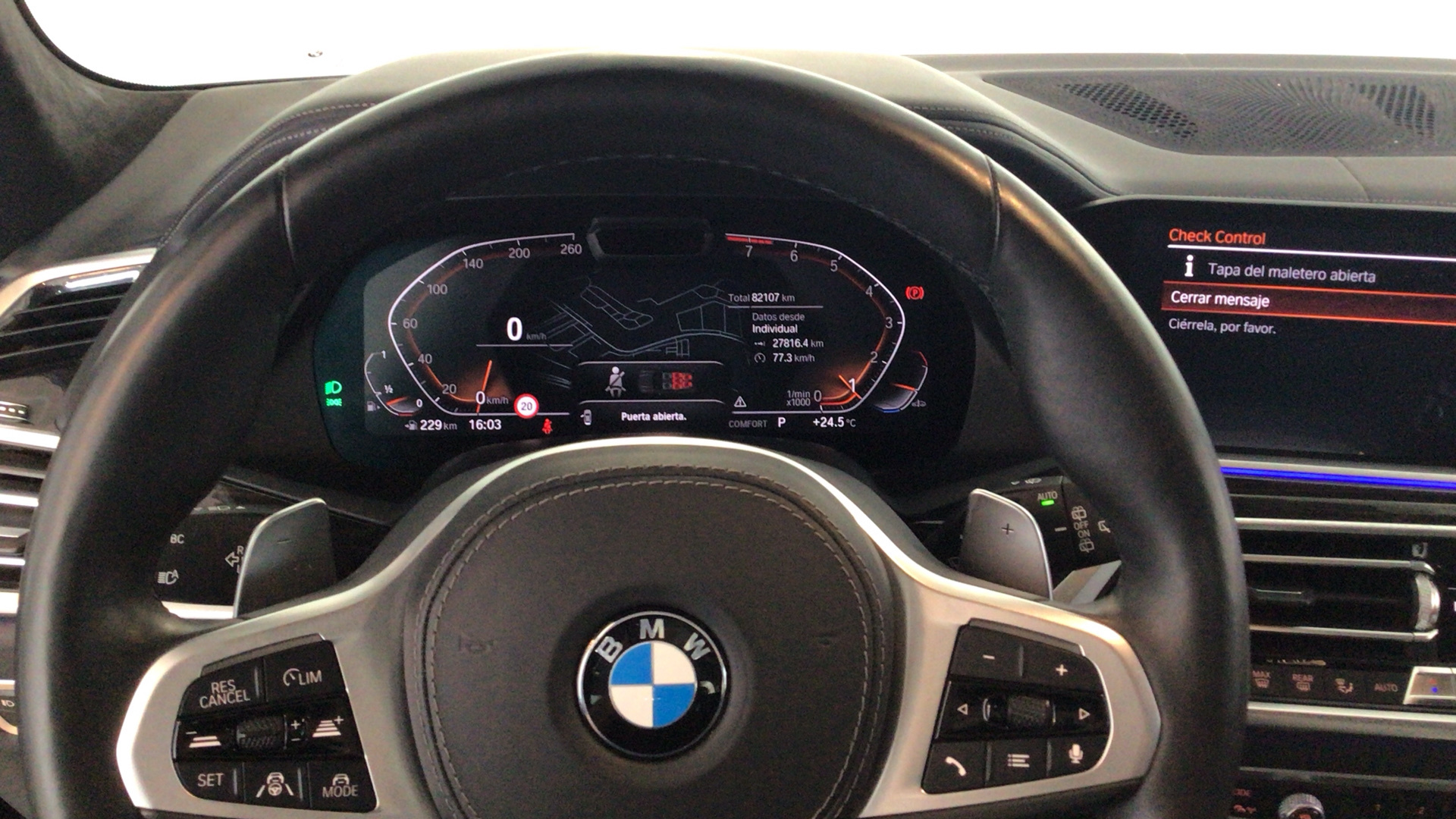 BMW X7 xDrive40i color Gris. Año 2019. 250KW(340CV). Gasolina. En concesionario BYmyCAR Madrid - Alcalá de Madrid