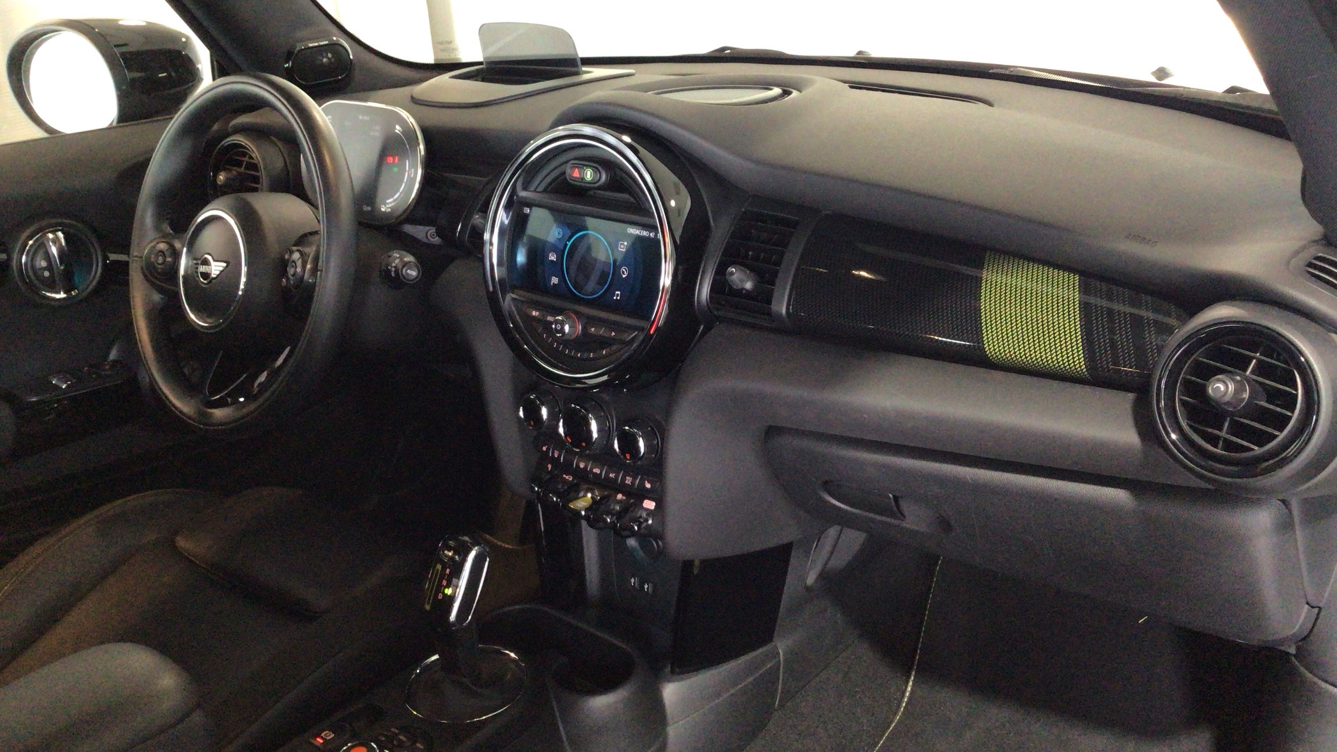 fotoG 7 del MINI MINI 3 Puertas Cooper SE 135 kW (184 CV) 184cv Eléctrico del 2020 en Madrid