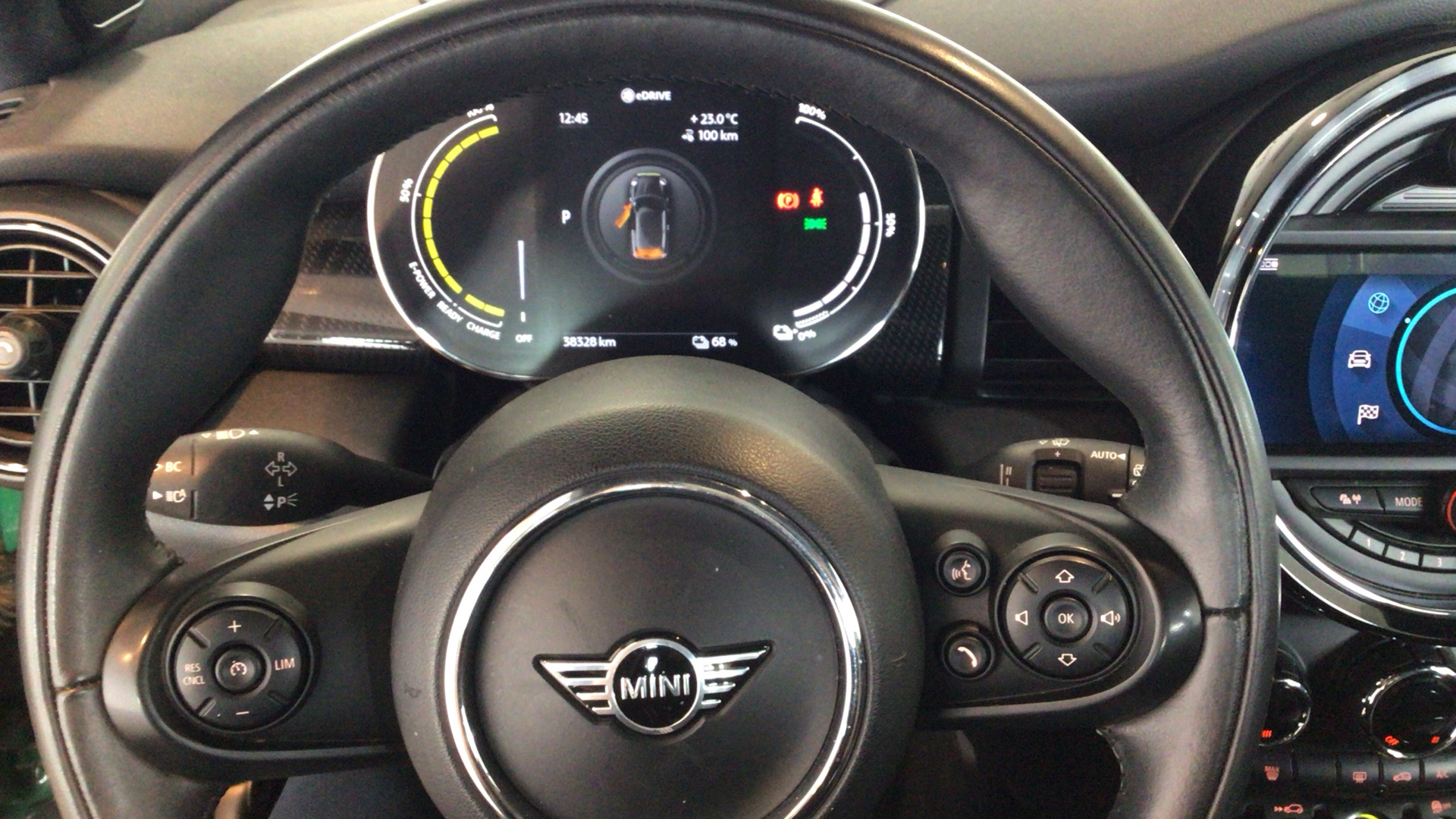 fotoG 10 del MINI MINI 3 Puertas Cooper SE 135 kW (184 CV) 184cv Eléctrico del 2020 en Madrid