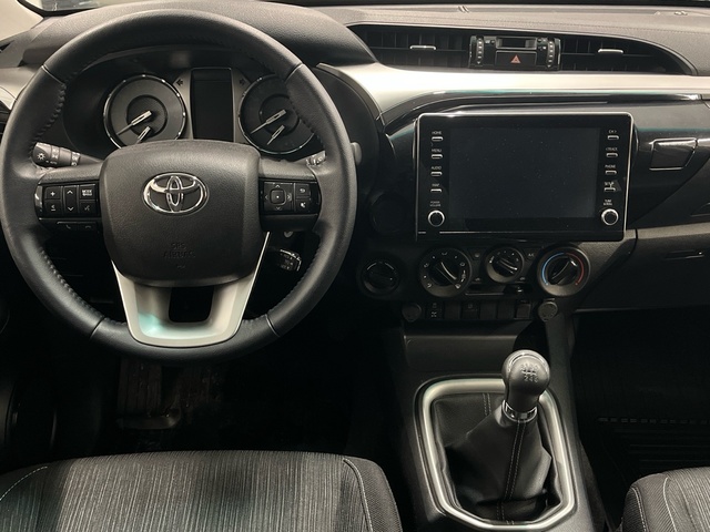 Toyota Hilux 2.4 D-4D Doble Cabina GX 4x4 110 kW (150 CV)
