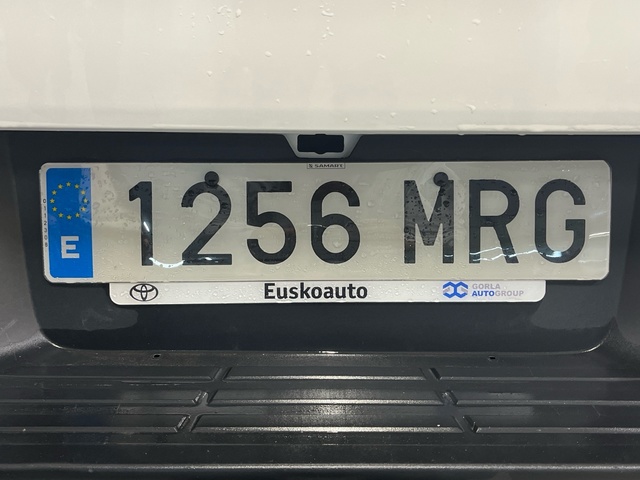Toyota Hilux 2.4 D-4D Doble Cabina GX 4x4 110 kW (150 CV)