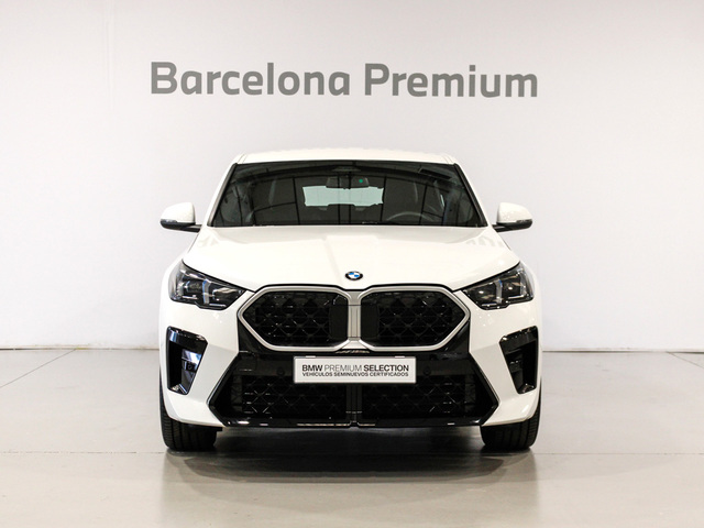 BMW X2 sDrive18d color Blanco. Año 2024. 110KW(150CV). Diésel. En concesionario Barcelona Premium -- GRAN VIA de Barcelona