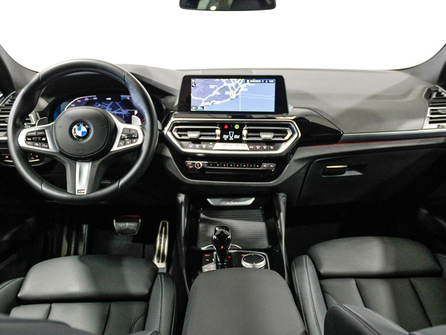 BMW X4 xDrive20d color Azul. Año 2023. 140KW(190CV). Diésel. En concesionario Barcelona Premium -- GRAN VIA de Barcelona