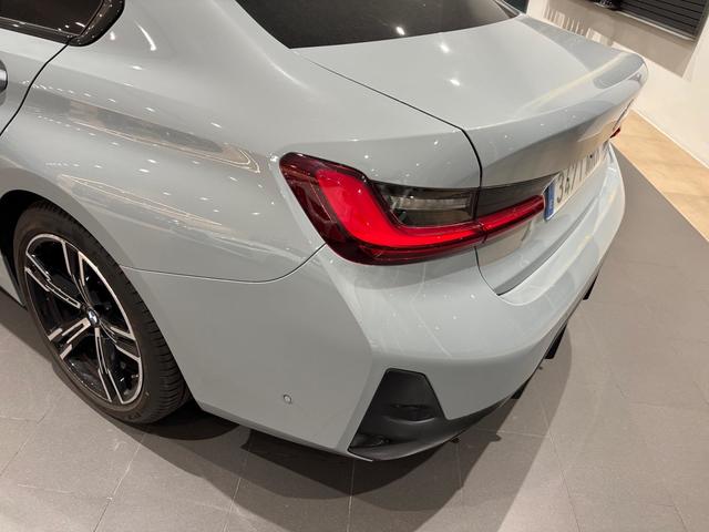 BMW Serie 3 318d color Gris. Año 2024. 110KW(150CV). Diésel. En concesionario Automotor Costa, S.L.U. de Almería