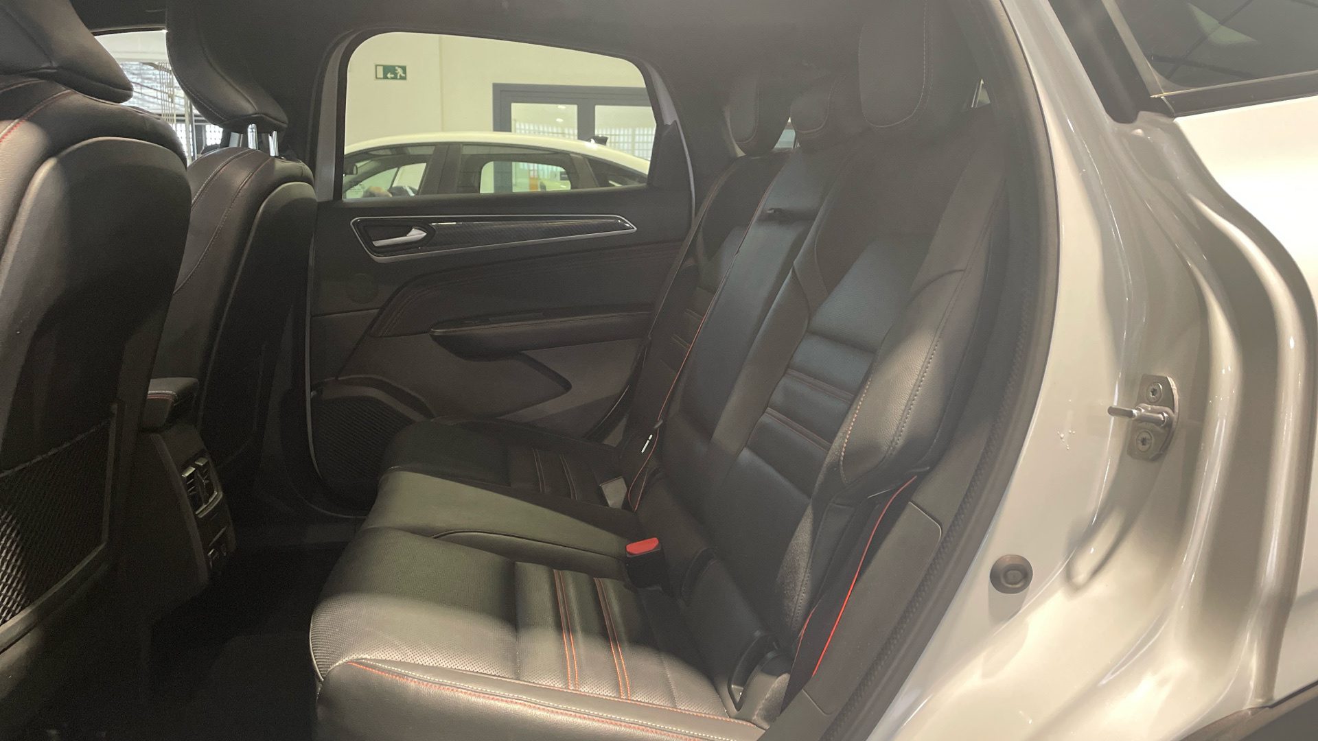 Renault Arkana TCe 140 Microhíbrido - 12