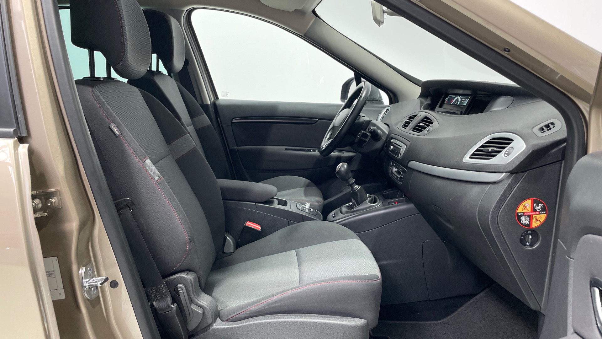 Renault Grand Scenic TCe 115 - 13