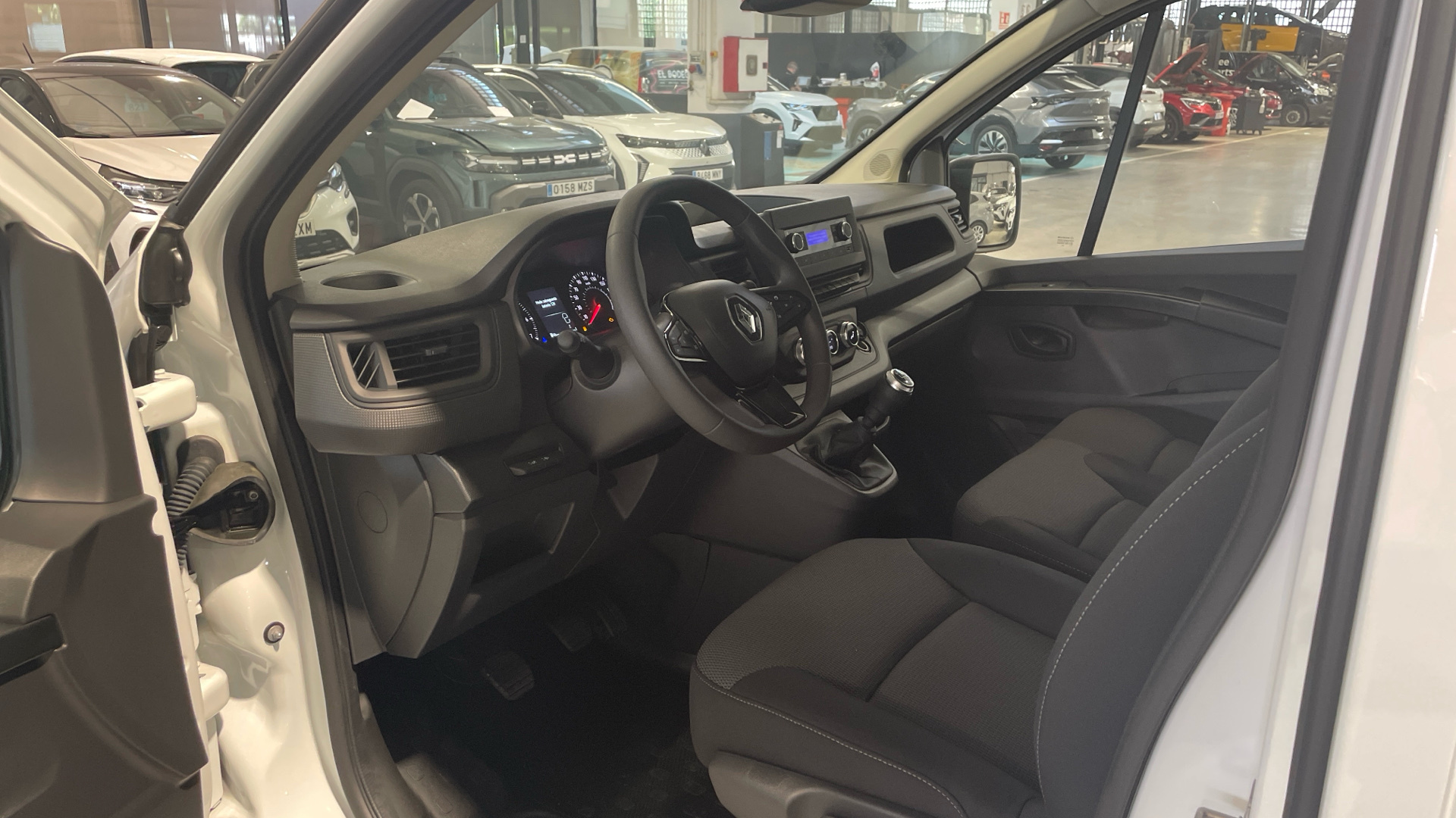 Renault Trafic Furgon dCi 130 - 8