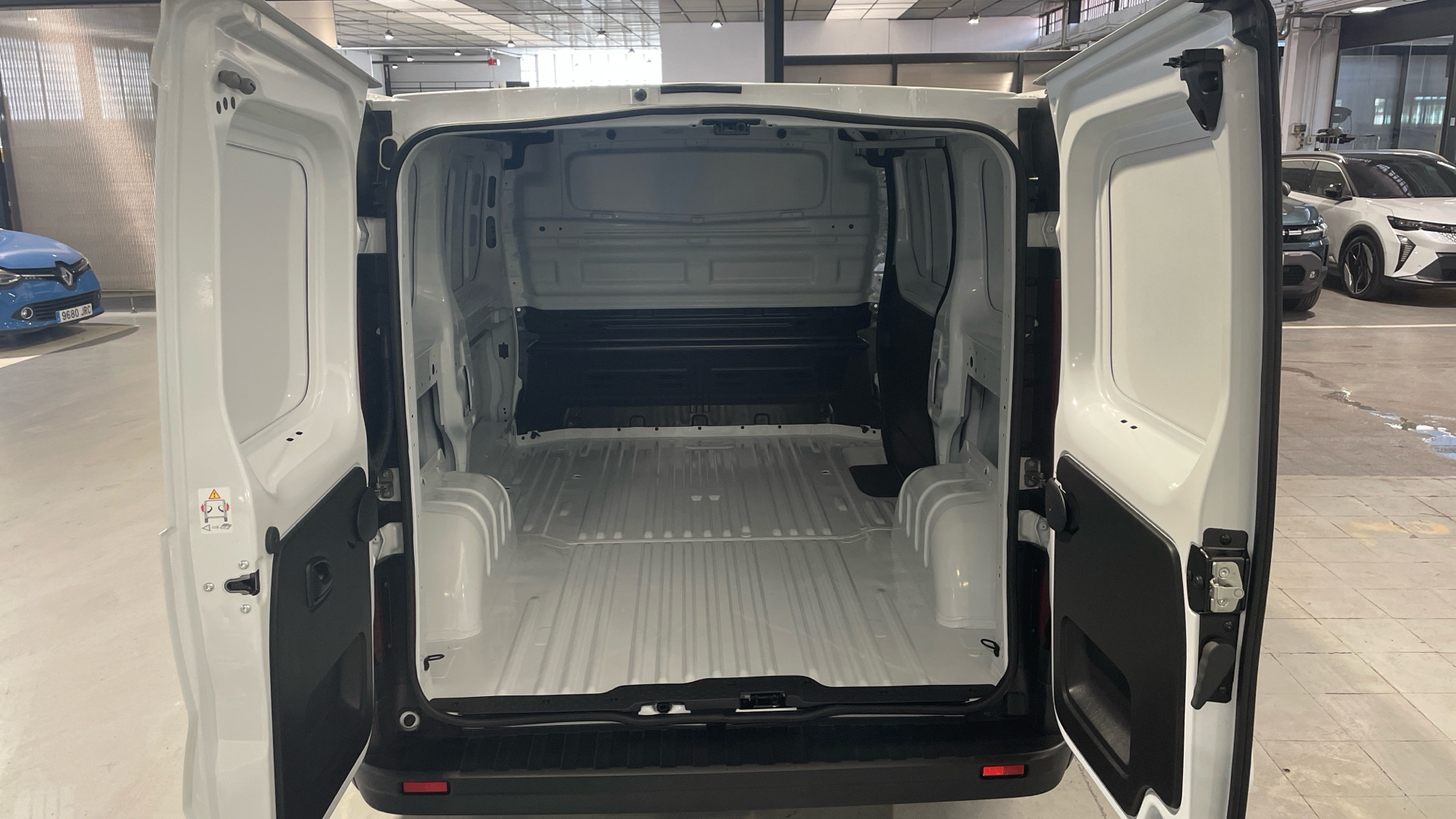 Renault Trafic Furgon dCi 130 - 10