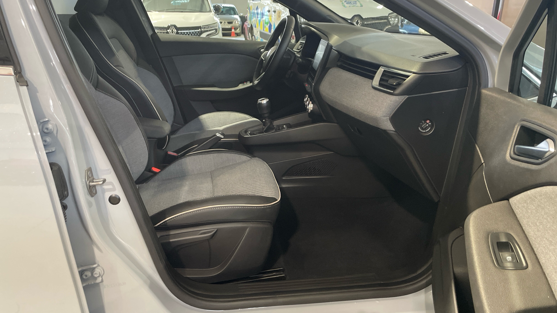Renault Clio TCe 90 - 13