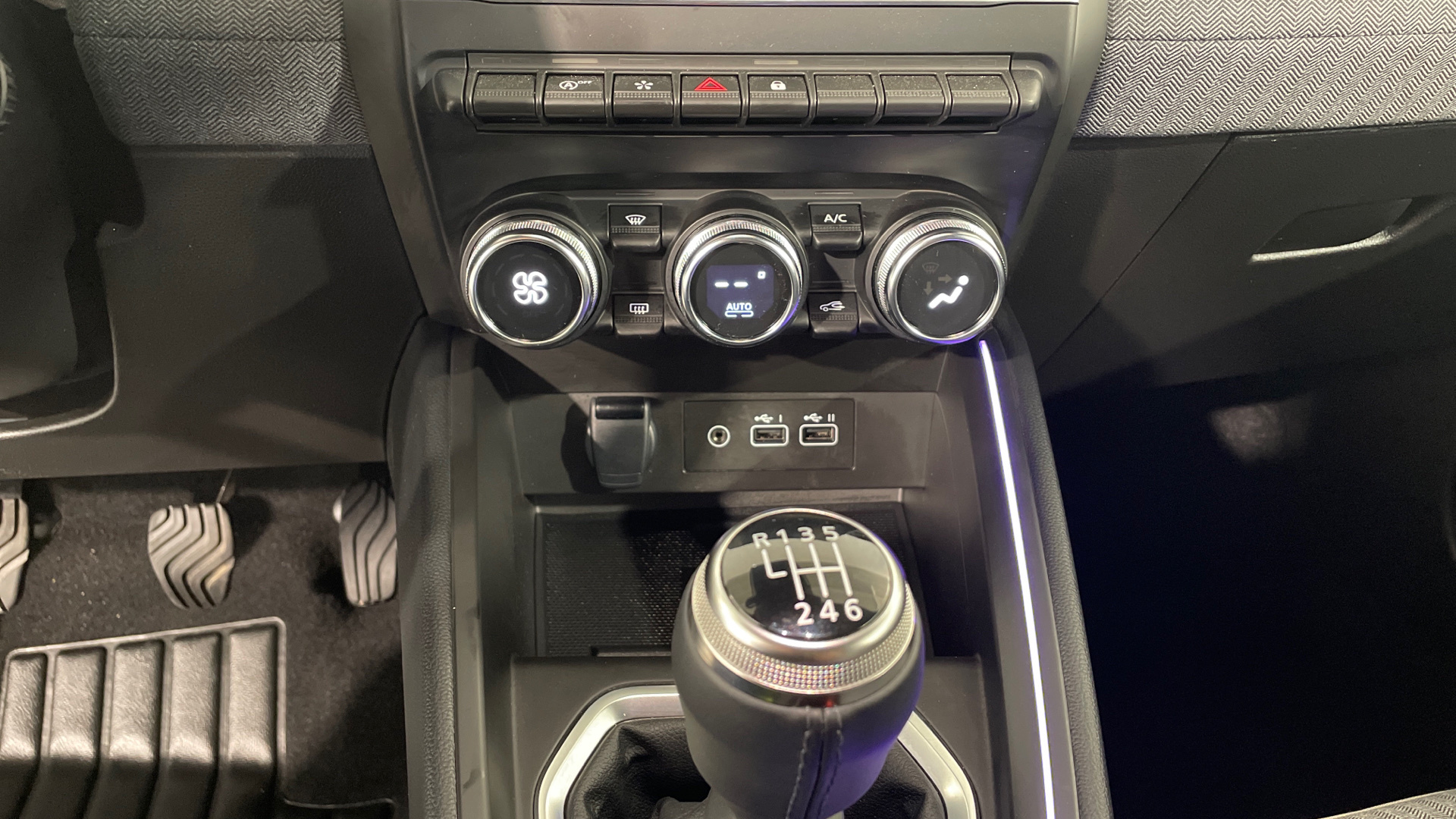 Renault Clio TCe 100 GLP - 16