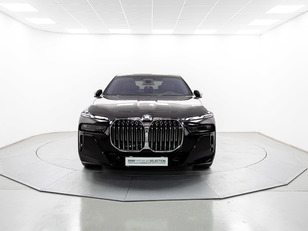 Fotos de BMW Serie 7 740d color Negro. Año 2023. 220KW(299CV). Diésel. En concesionario Móvil Begar Alicante de Alicante