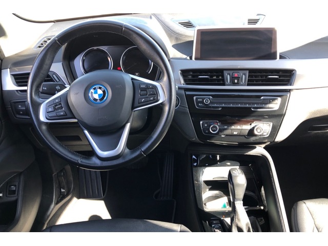 BMW X1 xDrive25e color Gris. Año 2022. 162KW(220CV). Híbrido Electro/Gasolina. En concesionario Proa Premium Palma de Illes Balears