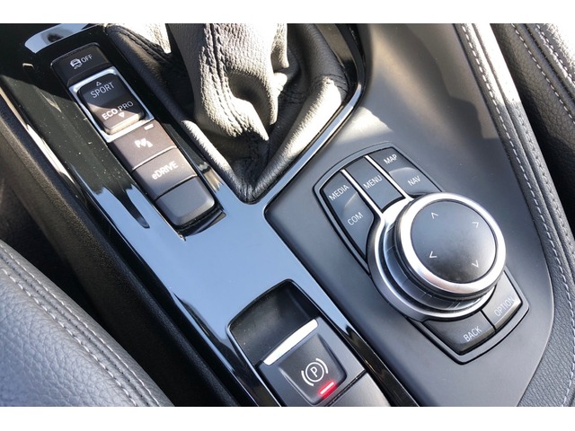 BMW X1 xDrive25e color Gris. Año 2022. 162KW(220CV). Híbrido Electro/Gasolina. En concesionario Proa Premium Palma de Illes Balears