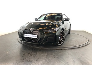 Fotos de BMW i4 M50 color Verde. Año 2022. 400KW(544CV). Eléctrico. En concesionario Proa Premium Palma de Baleares