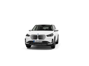 Fotos de BMW iX1 xDrive30 color Blanco. Año 2024. 230KW(313CV). Eléctrico. En concesionario Motri Motor Jaén de Jaén