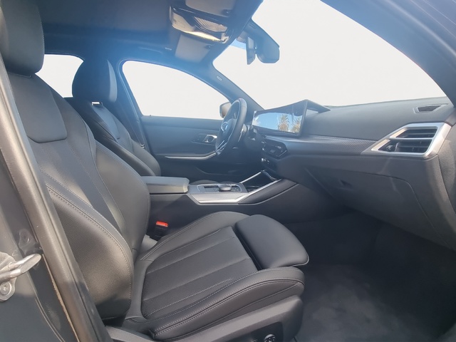 BMW Serie 3 M340i Touring color Gris. Año 2025. 275KW(374CV). Gasolina. En concesionario SAN JUAN Automoviles Fersan S.A. de Alicante