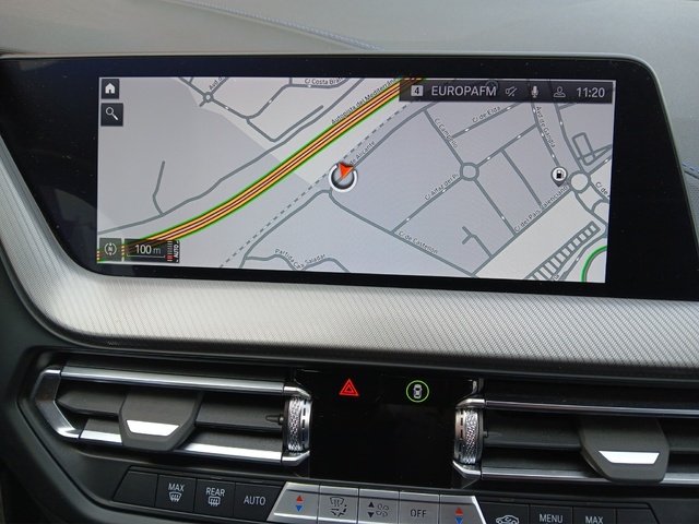 BMW Serie 1 118d color Gris. Año 2023. 110KW(150CV). Diésel. En concesionario GANDIA Automoviles Fersan, S.A. de Valencia