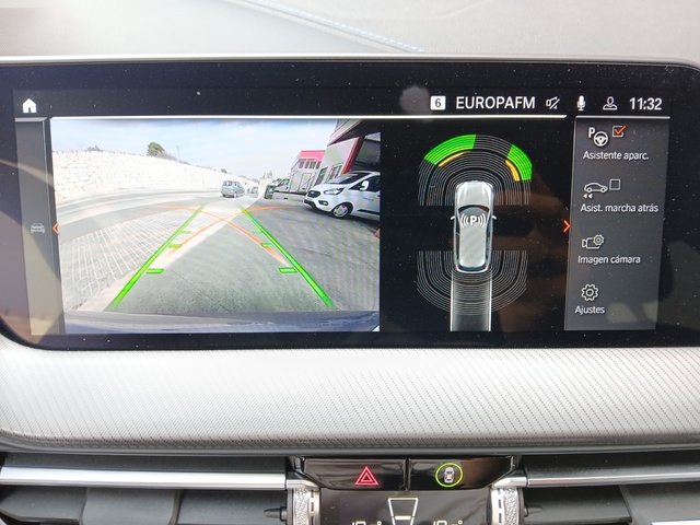 BMW Serie 1 118d color Gris. Año 2023. 110KW(150CV). Diésel. En concesionario GANDIA Automoviles Fersan, S.A. de Valencia