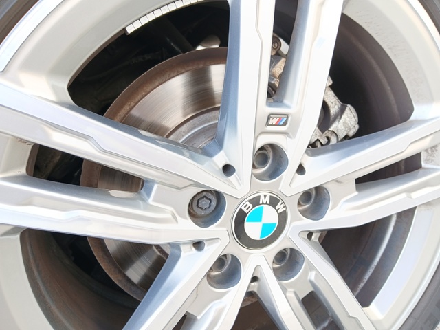 BMW Serie 1 118d color Gris. Año 2023. 110KW(150CV). Diésel. En concesionario GANDIA Automoviles Fersan, S.A. de Valencia