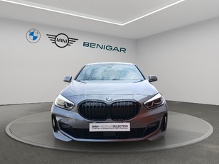 Fotos de BMW Serie 1 118d color Gris. Año 2023. 110KW(150CV). Diésel. En concesionario GANDIA Automoviles Fersan, S.A. de Valencia