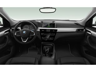 Fotos de BMW X2 sDrive18d color Gris Plata. Año 2020. 110KW(150CV). Diésel. En concesionario Ceres Motor S.L. de Cáceres