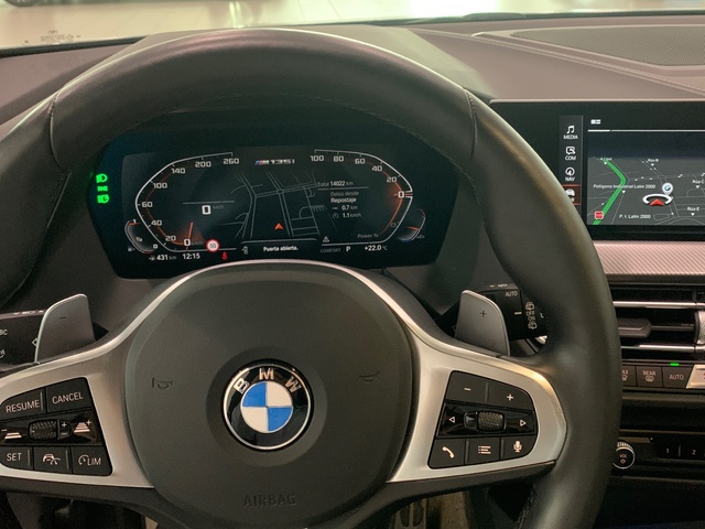 BMW Serie 1 M135i color Gris. Año 2024. 225KW(306CV). Gasolina. En concesionario Celtamotor Lalín de Pontevedra