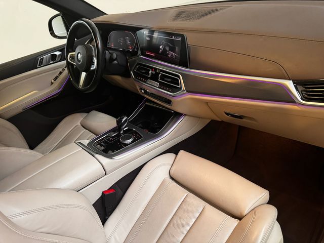 BMW X5 xDrive30d color Gris. Año 2019. 195KW(265CV). Diésel. En concesionario Lurauto Gipuzkoa de Guipuzcoa