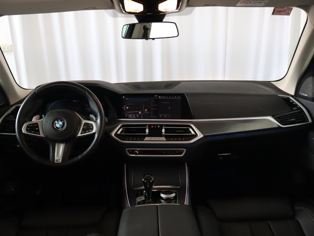 BMW X5 xDrive45e color Gris. Año 2021. 290KW(394CV). Híbrido Electro/Gasolina. En concesionario Pruna Motor, S.L de Barcelona