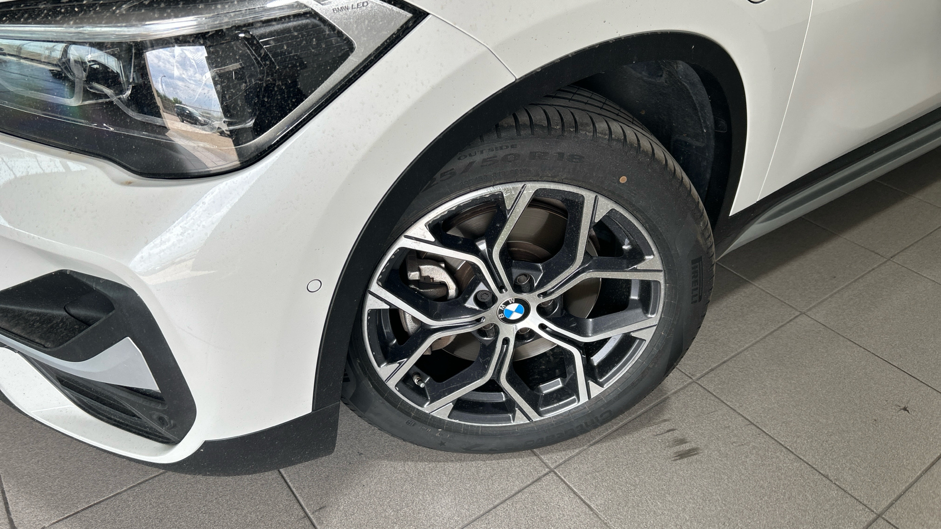 BMW X1 xDrive25e color Blanco. Año 2021. 162KW(220CV). Híbrido Electro/Gasolina. En concesionario BYmyCAR Madrid - Alcalá de Madrid