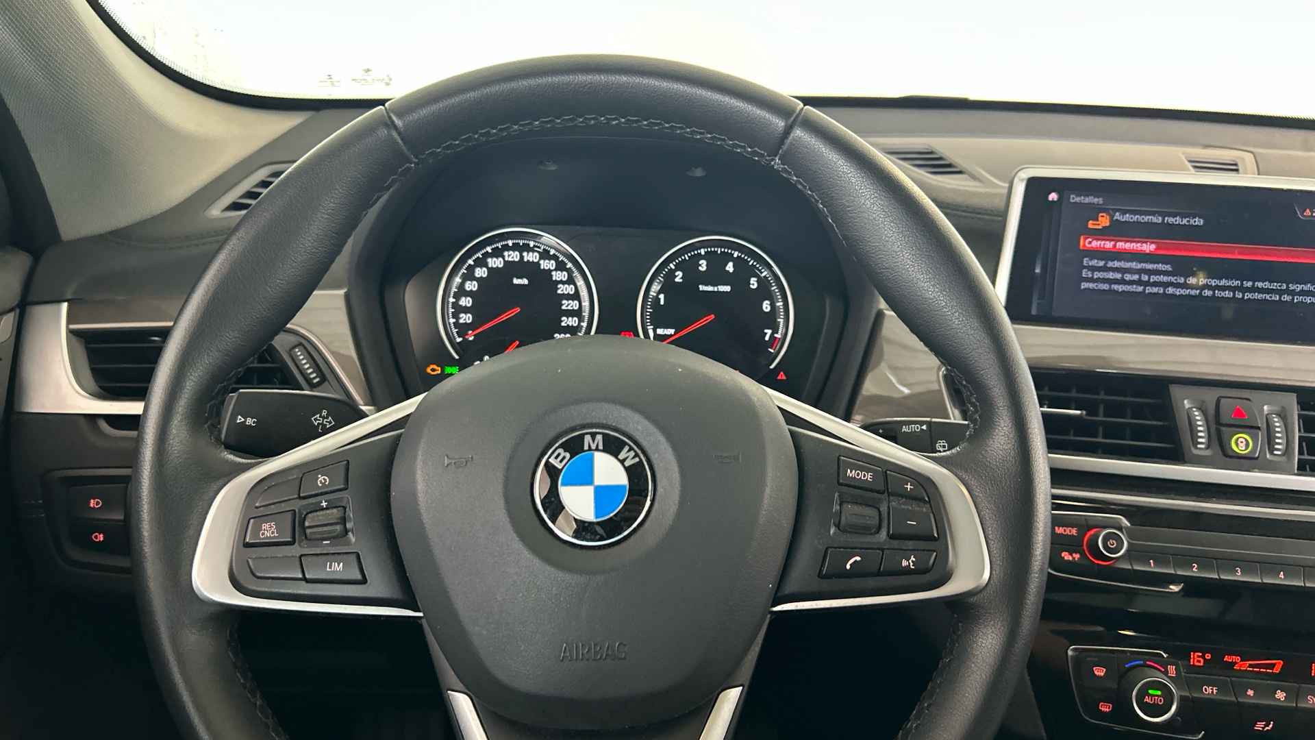 BMW X1 xDrive25e color Blanco. Año 2021. 162KW(220CV). Híbrido Electro/Gasolina. En concesionario BYmyCAR Madrid - Alcalá de Madrid