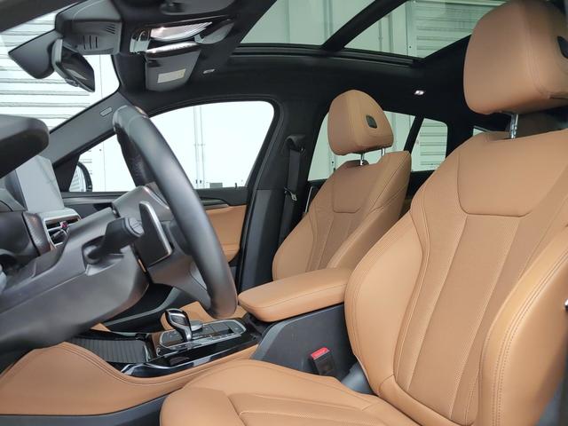 BMW X4 xDrive20d color Gris. Año 2024. 140KW(190CV). Diésel. En concesionario Automotor Premium Viso - Málaga de Málaga
