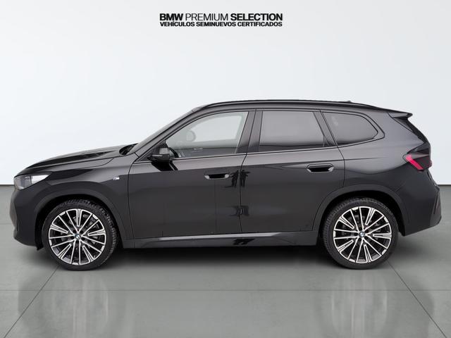 BMW X1 sDrive20i color Negro. Año 2023. 125KW(170CV). Gasolina. En concesionario Automotor Premium Velázquez - Málaga de Málaga