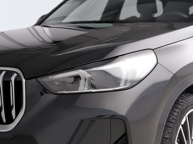 BMW X1 sDrive20i color Negro. Año 2023. 125KW(170CV). Gasolina. En concesionario Automotor Premium Velázquez - Málaga de Málaga