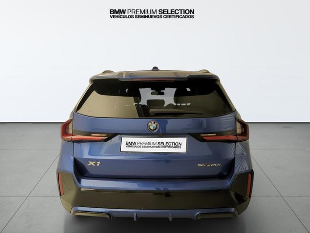 BMW X1 sDrive20i color Azul. Año 2024. 125KW(170CV). Gasolina. En concesionario Automotor Premium Marbella - Málaga de Málaga