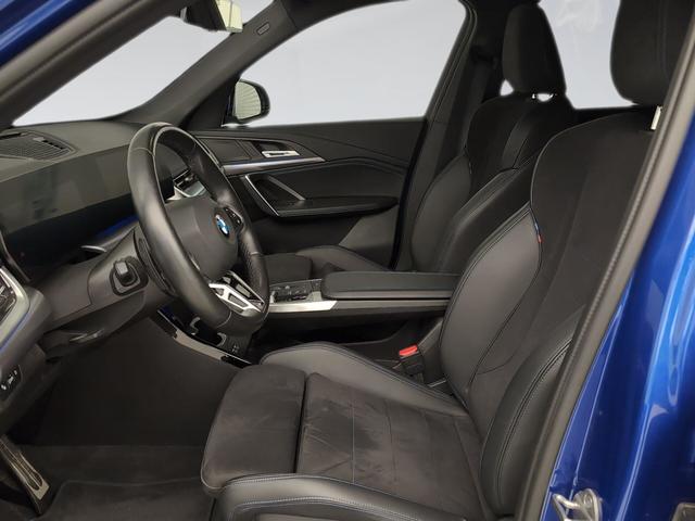 BMW X1 sDrive20i color Azul. Año 2024. 125KW(170CV). Gasolina. En concesionario Automotor Premium Marbella - Málaga de Málaga