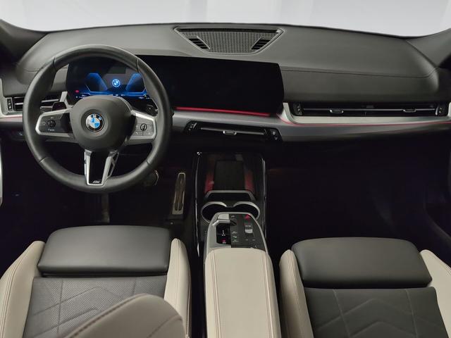 BMW X2 sDrive18d color Negro. Año 2024. 110KW(150CV). Diésel. En concesionario Automotor Premium Viso - Málaga de Málaga