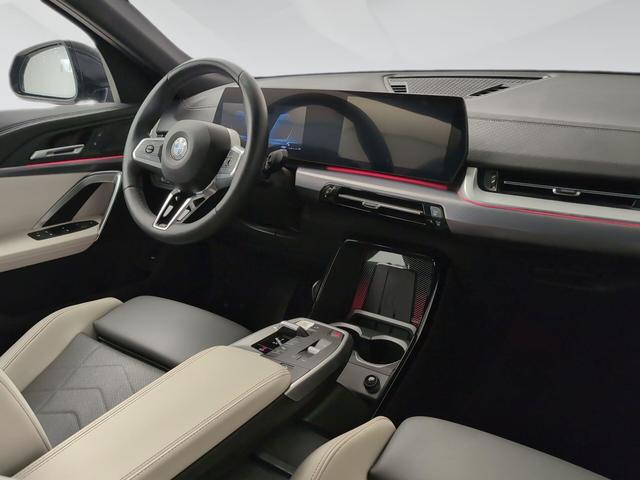 BMW X2 sDrive18d color Negro. Año 2024. 110KW(150CV). Diésel. En concesionario Automotor Premium Viso - Málaga de Málaga