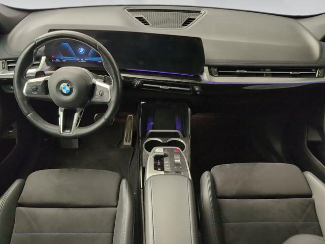 BMW X1 sDrive20i color Negro. Año 2023. 125KW(170CV). Gasolina. En concesionario Automotor Premium Marbella - Málaga de Málaga