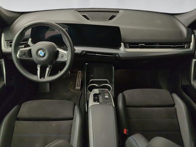 BMW X1 sDrive20i color Gris. Año 2024. 125KW(170CV). Gasolina. En concesionario Automotor Premium Viso - Málaga de Málaga