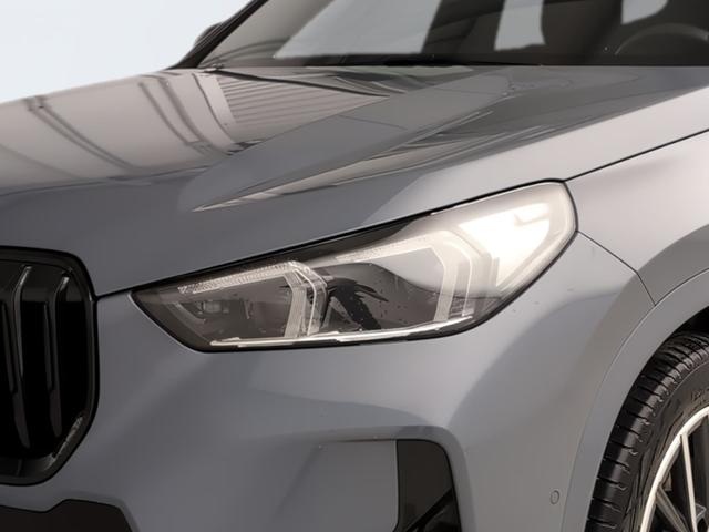 BMW X1 sDrive20i color Gris. Año 2024. 125KW(170CV). Gasolina. En concesionario Automotor Premium Viso - Málaga de Málaga