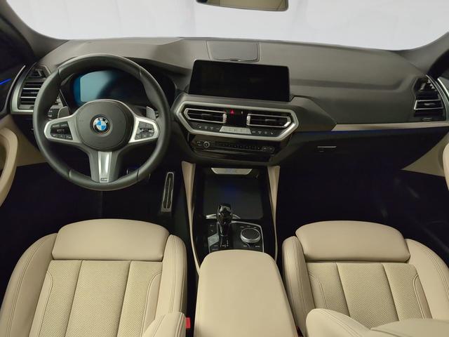 BMW X4 xDrive20d color Gris. Año 2024. 140KW(190CV). Diésel. En concesionario Automotor Premium Marbella - Málaga de Málaga