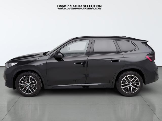 BMW X1 sDrive20i color Negro. Año 2024. 125KW(170CV). Híbrido Electro/Gasolina. En concesionario Automotor Premium Viso - Málaga de Málaga