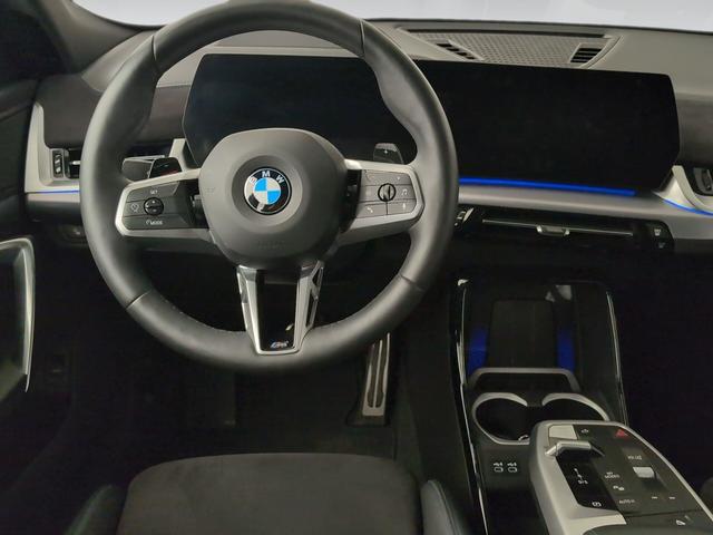 BMW X2 sDrive20i color Blanco. Año 2024. 125KW(170CV). Gasolina. En concesionario Automotor Premium Marbella - Málaga de Málaga