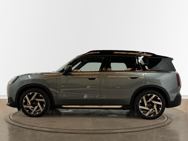 fotoG 2 del MINI MINI Countryman SE ALL4 230 kW (313 CV) 313cv Eléctrico del 2024 en Baleares